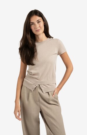 Yaya Short sleeve knitted top with double hem sand melange 01-000484-508