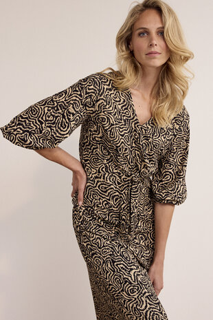 Tramontana Top Wandering Lines  PrintBlack&Pebble