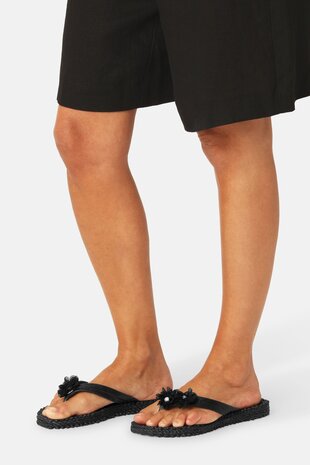 Ilse Jacobsen Flip Flops with Flowers Black