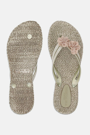 Ilse Jacobsen Flip Flops with Flowers Atmosphere