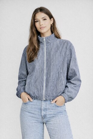 Freequent fqkaro-jacket Star Off-white w. Navy Blazer