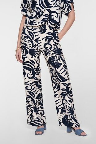 Geisha Pants naive flower navy, off-white 61141-26