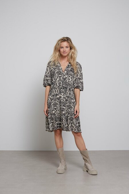 Yaya Printed v neck dress pumice stone sand dessin