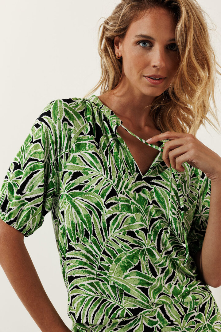 Tramontana Top Jungle Oasis PrintGreens D02-16-401