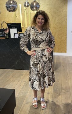 K-Design Midi jurk X210 met luipaard print, col hals